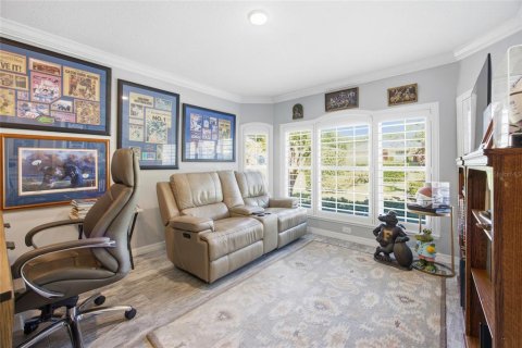 House in Lady Lake, Florida 3 bedrooms, 241.36 sq.m. № 2112961 - photo 10