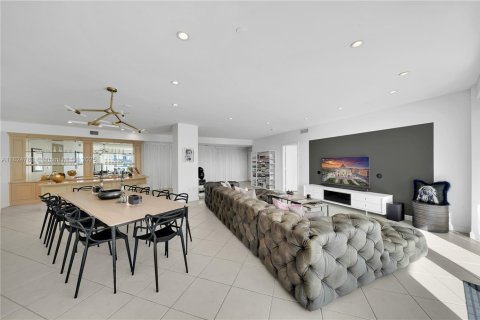 Condo in Bal Harbour, Florida, 2 bedrooms  № 1792575 - photo 4