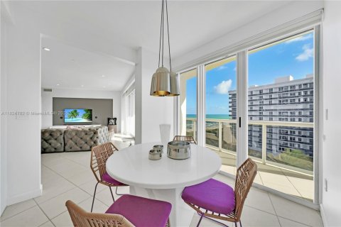 Condo in Bal Harbour, Florida, 2 bedrooms  № 1792575 - photo 8