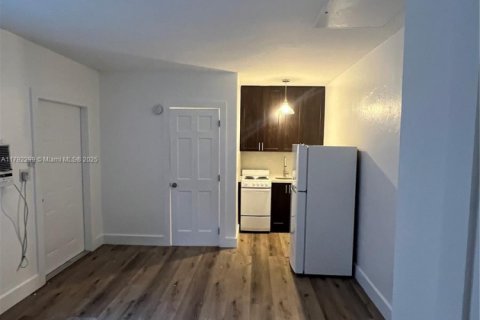 Apartment in Miami, Florida 37.16 sq.m. № 1942340 - photo 3