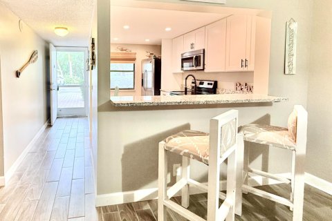 Condominio en venta en Jensen Beach, Florida, 2 dormitorios, 91.42 m2 № 2181616 - foto 5