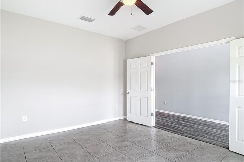 House in Wesley Chapel, Florida 5 bedrooms, 305.83 sq.m. № 1747243 - photo 17