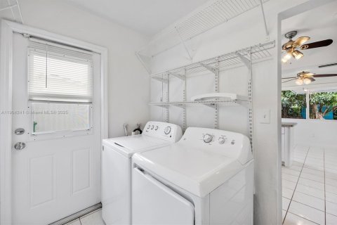 Casa en venta en Cutler Bay, Florida, 3 dormitorios, 118.45 m2 № 1965864 - foto 21