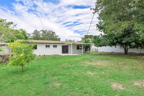 Casa en venta en Cutler Bay, Florida, 3 dormitorios, 118.45 m2 № 1965864 - foto 22