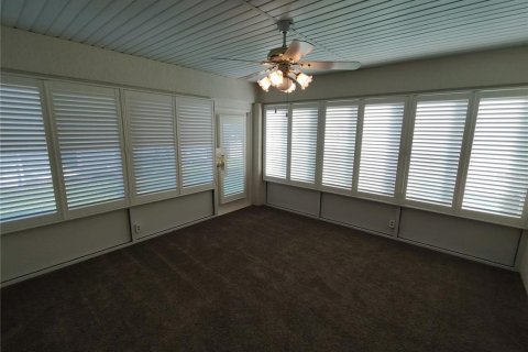 House in Ocala, Florida 2 bedrooms, 145.95 sq.m. № 1902574 - photo 26