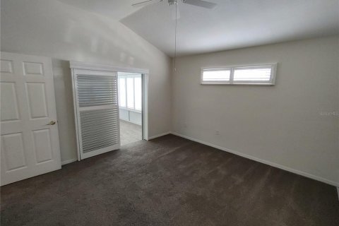 House in Ocala, Florida 2 bedrooms, 145.95 sq.m. № 1902574 - photo 19