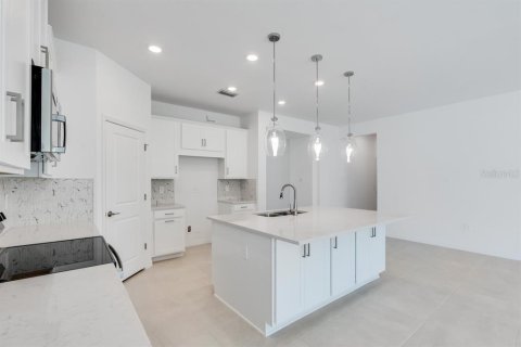 Casa en venta en Port Charlotte, Florida, 3 dormitorios, 226.96 m2 № 1592523 - foto 6