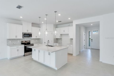 Casa en venta en Port Charlotte, Florida, 3 dormitorios, 226.96 m2 № 1592523 - foto 4