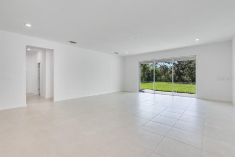 Casa en venta en Port Charlotte, Florida, 3 dormitorios, 226.96 m2 № 1592523 - foto 10