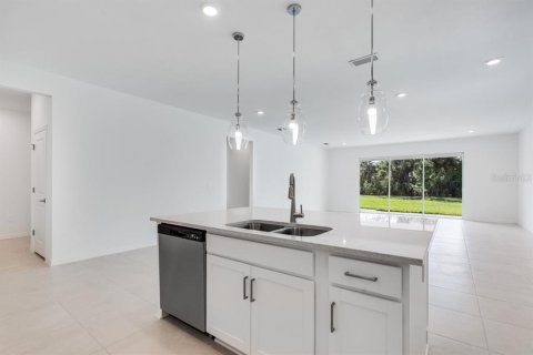 Casa en venta en Port Charlotte, Florida, 3 dormitorios, 226.96 m2 № 1592523 - foto 8