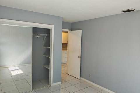Appartement à louer à Hollywood, Floride: 1 chambre, 52.49 m2 № 2424609 - photo 4