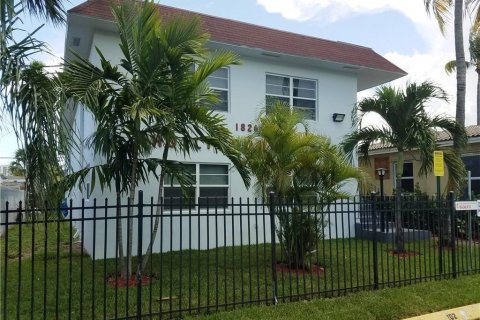 Appartement à louer à Hollywood, Floride: 1 chambre, 52.49 m2 № 2424609 - photo 3