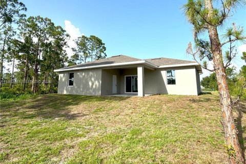 Casa en venta en Lehigh Acres, Florida, 3 dormitorios, 130.62 m2 № 2046730 - foto 18