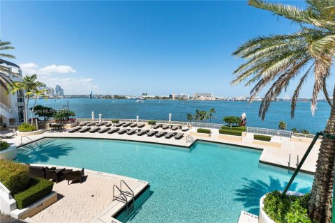 Copropriété à vendre à Miami, Floride: 2 chambres, 133.78 m2 № 1927527 - photo 20