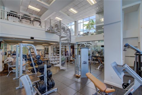 Copropriété à vendre à Miami, Floride: 2 chambres, 133.78 m2 № 1927527 - photo 30