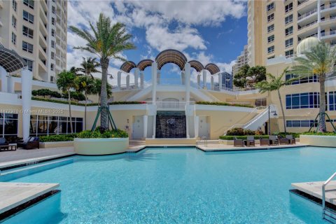 Copropriété à vendre à Miami, Floride: 2 chambres, 133.78 m2 № 1927527 - photo 21