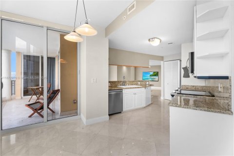 Copropriété à vendre à Miami, Floride: 2 chambres, 133.78 m2 № 1927527 - photo 8