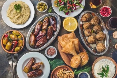 Купить коммерческую недвижимость в Майами, Флорида № 2043509 - фото 2