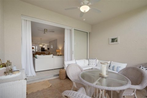 Copropriété à vendre à Sarasota, Floride: 2 chambres, 156.45 m2 № 2151801 - photo 23
