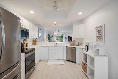 Copropriété à vendre à Sarasota, Floride: 2 chambres, 156.45 m2 № 2151801 - photo 4