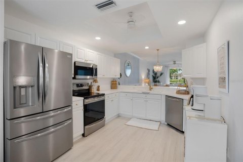 Copropriété à vendre à Sarasota, Floride: 2 chambres, 156.45 m2 № 2151801 - photo 5