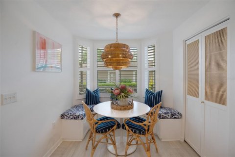 Copropriété à vendre à Sarasota, Floride: 2 chambres, 156.45 m2 № 2151801 - photo 6