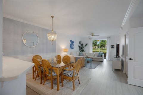 Copropriété à vendre à Sarasota, Floride: 2 chambres, 156.45 m2 № 2151801 - photo 12