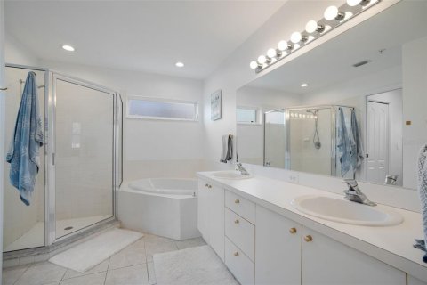 Copropriété à vendre à Sarasota, Floride: 2 chambres, 156.45 m2 № 2151801 - photo 30