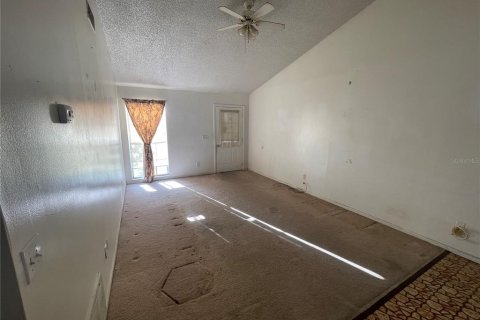House in Tampa, Florida 3 bedrooms, 122.07 sq.m. № 2196681 - photo 7