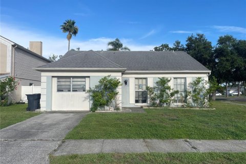 House in Tampa, Florida 3 bedrooms, 122.07 sq.m. № 2196681