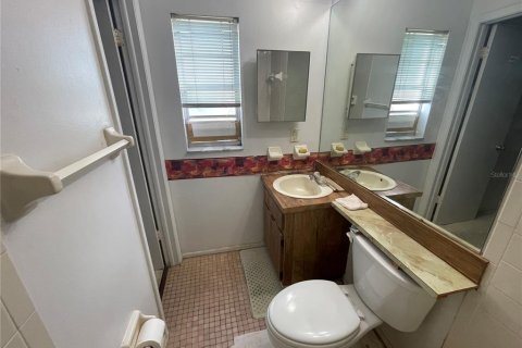 House in Tampa, Florida 3 bedrooms, 122.07 sq.m. № 2196681 - photo 18