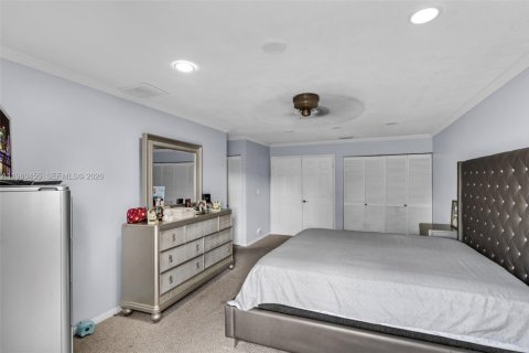 House in Lauderhill, Florida 3 bedrooms, 175.59 sq.m. № 2051258 - photo 14