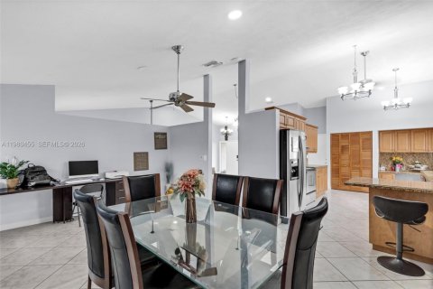 House in Lauderhill, Florida 3 bedrooms, 175.59 sq.m. № 2051258 - photo 10