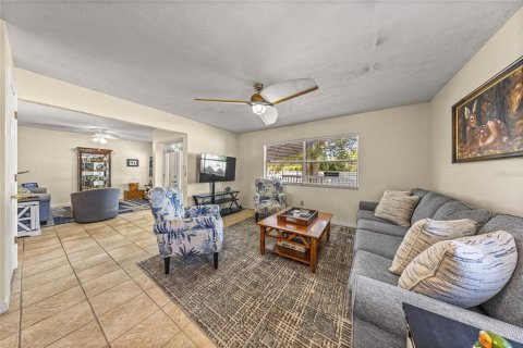 Condo in Crystal River, Florida, 4 bedrooms № 2197110 - photo 22