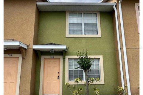 Townhouse in Kissimmee, Florida 2 bedrooms, 89.19 sq.m. № 1769904 - photo 1