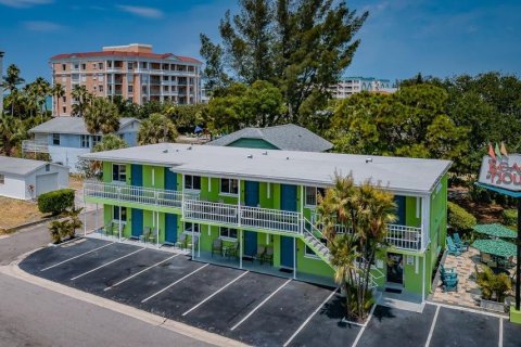 Commercial property in Treasure Island, Florida 351.17 sq.m. № 1249300 - photo 2