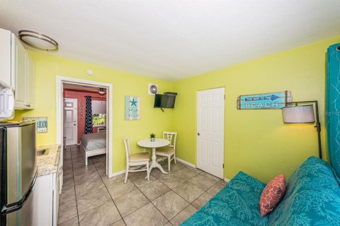 Commercial property in Treasure Island, Florida 351.17 sq.m. № 1249300 - photo 25