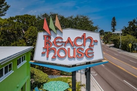 Commercial property in Treasure Island, Florida 351.17 sq.m. № 1249300 - photo 13