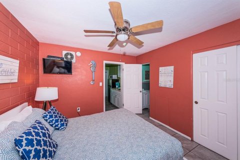 Commercial property in Treasure Island, Florida 351.17 sq.m. № 1249300 - photo 27
