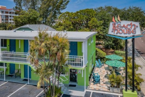 Commercial property in Treasure Island, Florida 351.17 sq.m. № 1249300 - photo 8