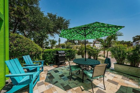 Commercial property in Treasure Island, Florida 351.17 sq.m. № 1249300 - photo 11