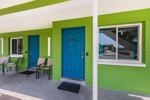 Commercial property in Treasure Island, Florida 351.17 sq.m. № 1249300 - photo 15