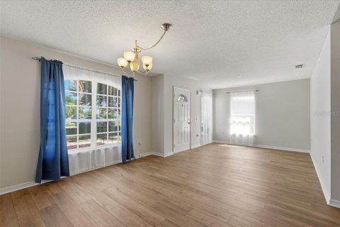 Casa en venta en Winter Haven, Florida, 4 dormitorios, 177.16 m2 № 2228380 - foto 3