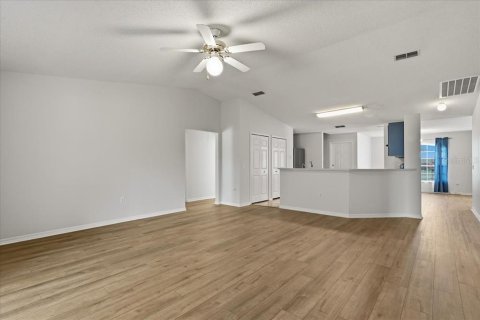 Casa en venta en Winter Haven, Florida, 4 dormitorios, 177.16 m2 № 2228380 - foto 17