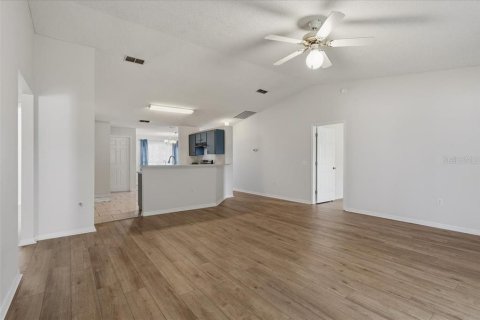 Casa en venta en Winter Haven, Florida, 4 dormitorios, 177.16 m2 № 2228380 - foto 16