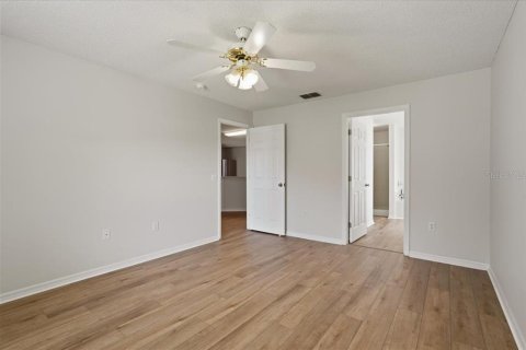 Casa en venta en Winter Haven, Florida, 4 dormitorios, 177.16 m2 № 2228380 - foto 21