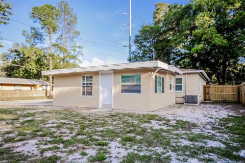 Villa ou maison à louer à Saint Petersburg, Floride: 3 chambres, 126.53 m2 № 1597899 - photo 2
