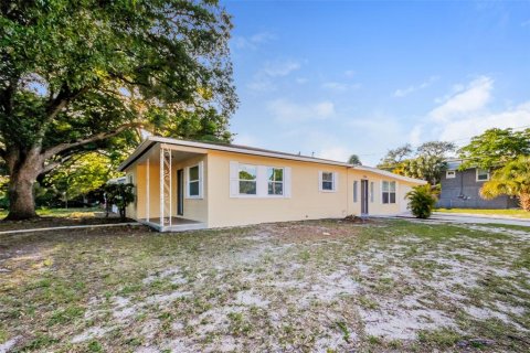 Villa ou maison à louer à Saint Petersburg, Floride: 3 chambres, 126.53 m2 № 1597899 - photo 6