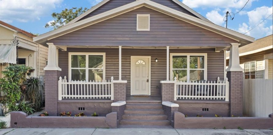Casa en Tampa, Florida 3 dormitorios, 118.26 m2 № 1546743