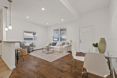 Casa en venta en Tampa, Florida, 3 dormitorios, 118.26 m2 № 1546743 - foto 7
